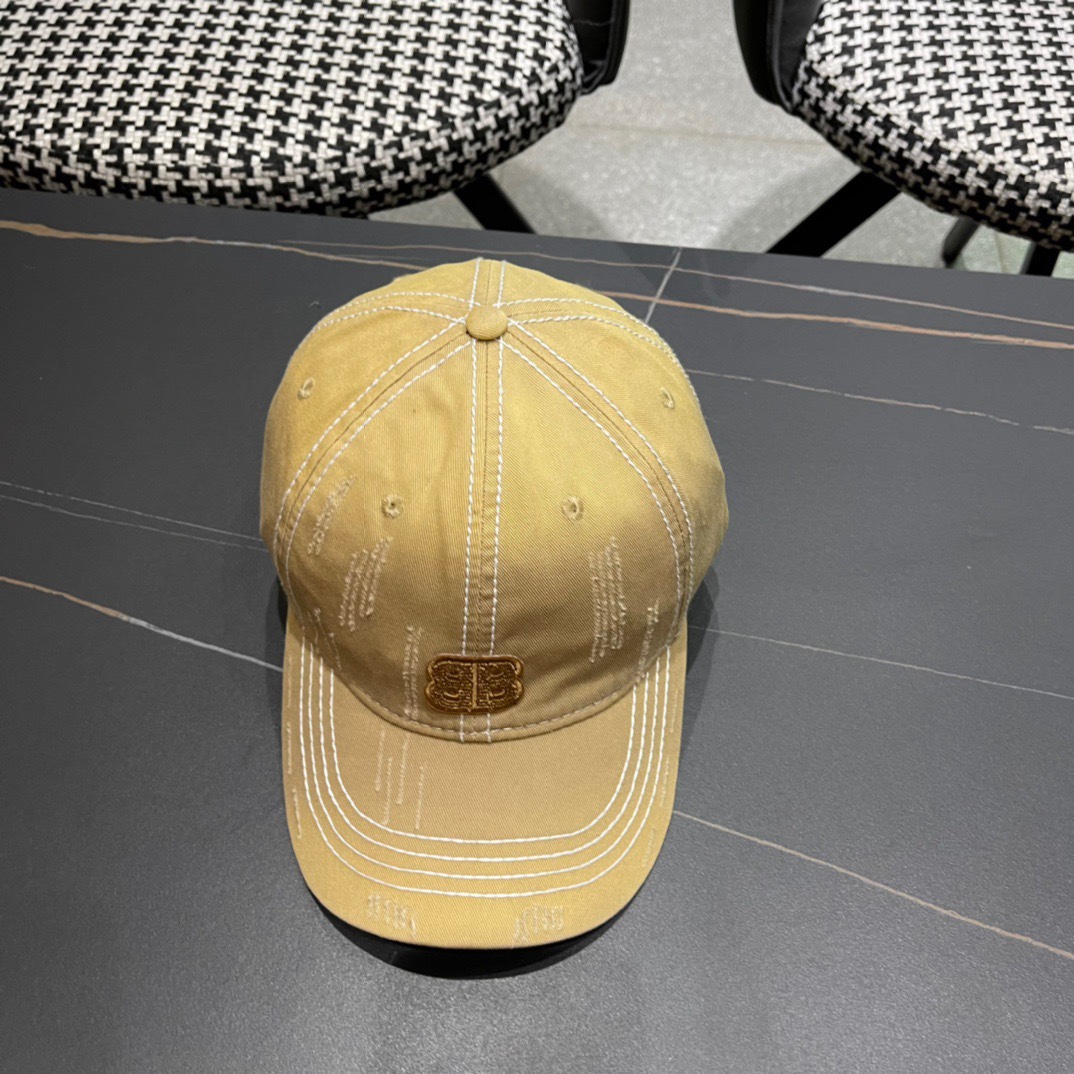  新品Balenciaga巴黎世家新款棒球帽
现货秒发🧢简约时尚超级无敌好看的帽子！情侣款！原单货比起其