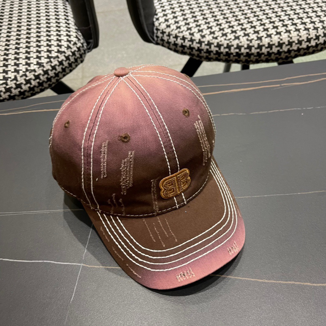  新品Balenciaga巴黎世家新款棒球帽
现货秒发🧢简约时尚超级无敌好看的帽子！情侣款！原单货比起其