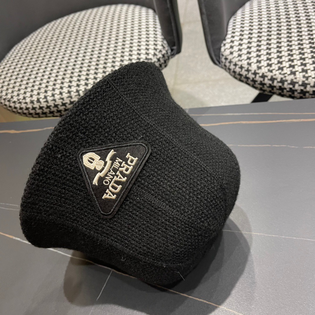 Prada普拉达日系甜美水桶针织毛线帽女秋冬保暖韩系博主同款毛线帽显脸小