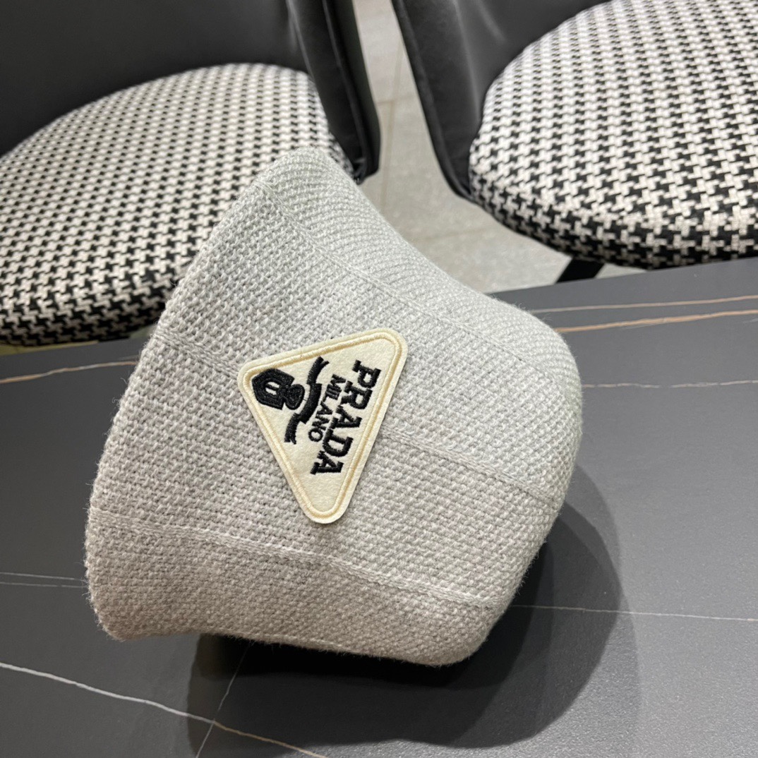 Prada普拉达日系甜美水桶针织毛线帽女秋冬保暖韩系博主同款毛线帽显脸小