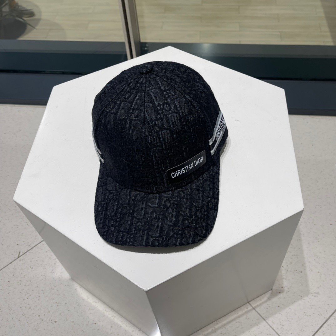 NO:215744,[DIOR] New simple baseball caps with volume, new models are shipped, big brands are super easy to match, buy them quickly!  Hat fisherman hat baseball hat knit hat, hat, dior, dior, espadrilles, hats19860909【DIOR迪奥】新款走量简约棒球帽,新款出货,大牌款超好搭配,赶紧入手！帽子渔夫帽棒球帽针织帽,帽子,dior,dior,espadrilles,hats,hat