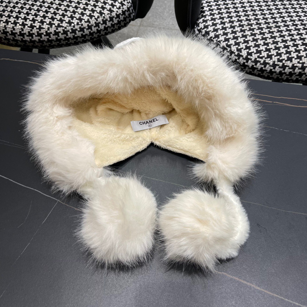 香奈儿Chanel 2024新款秋冬季雷锋帽加绒加厚护耳帽子