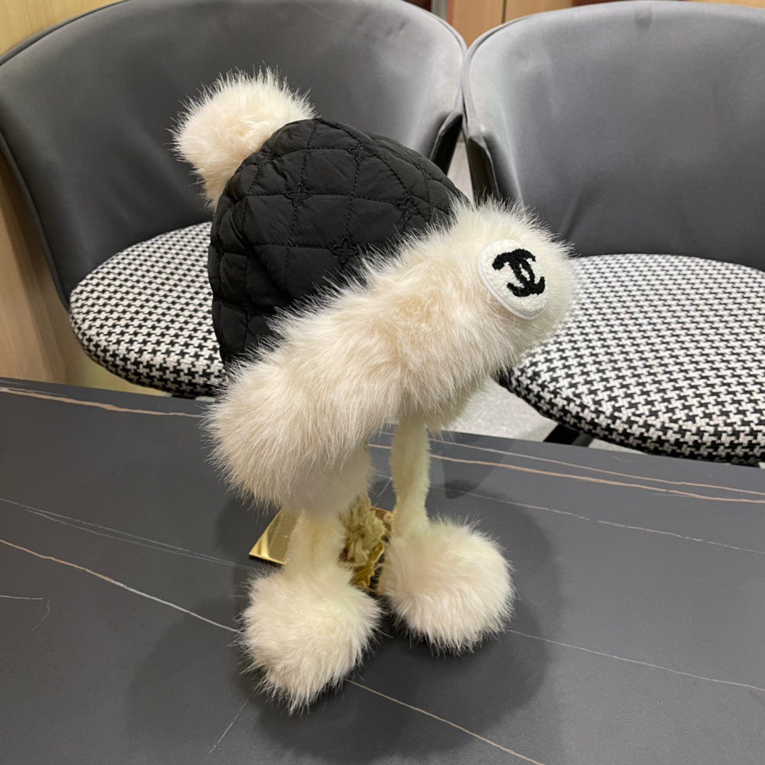 香奈儿Chanel 2024新款秋冬季雷锋帽加绒加厚护耳帽子