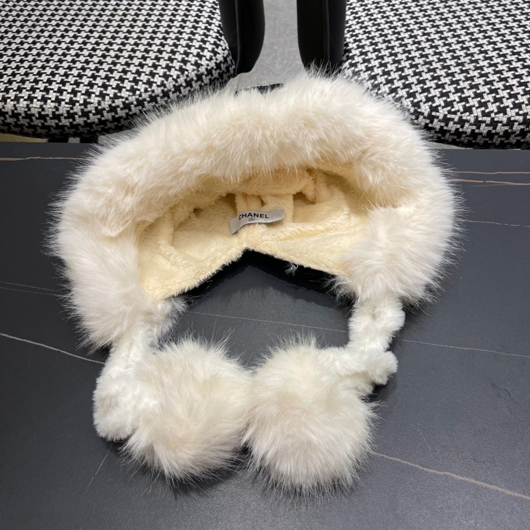 香奈儿Chanel 2024新款秋冬季雷锋帽加绒加厚护耳帽子