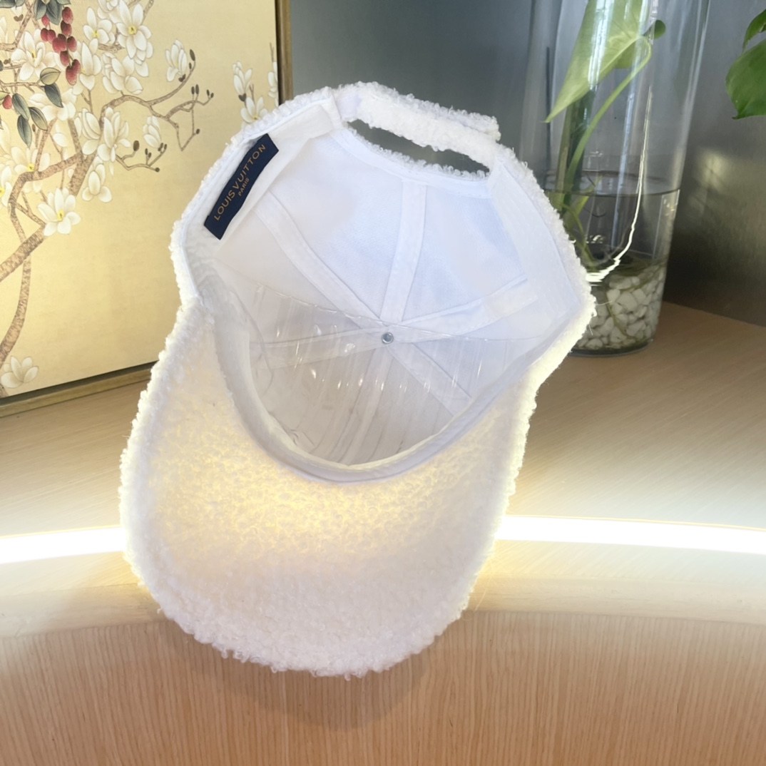 LV路易威登棒球帽 重工打造♥️高端大气，百搭款🤗男女通用！