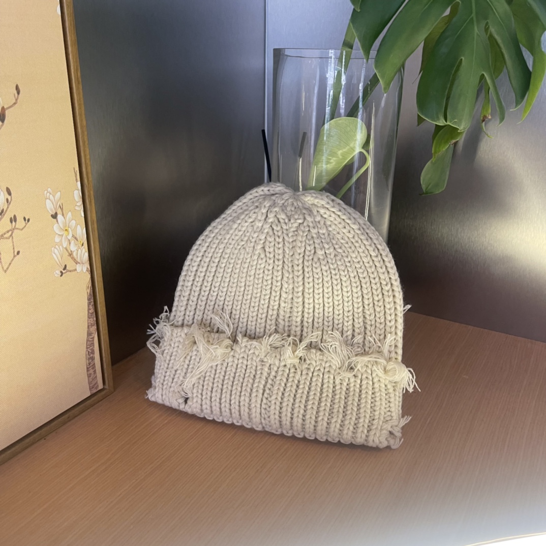  Moncler蒙口，秋冬粗线破线毛线帽，针织帽作为冬季穿搭必备