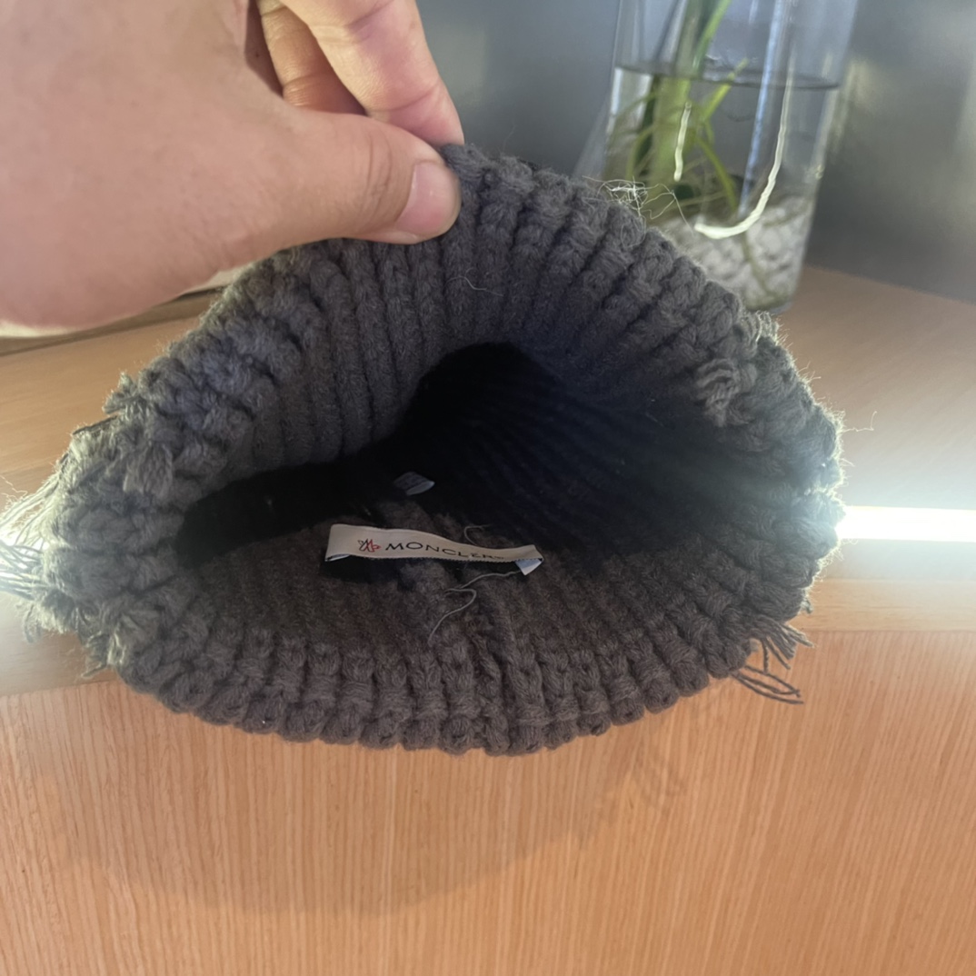 Moncler蒙口，秋冬粗线破线毛线帽，针织帽作为冬季穿搭必备