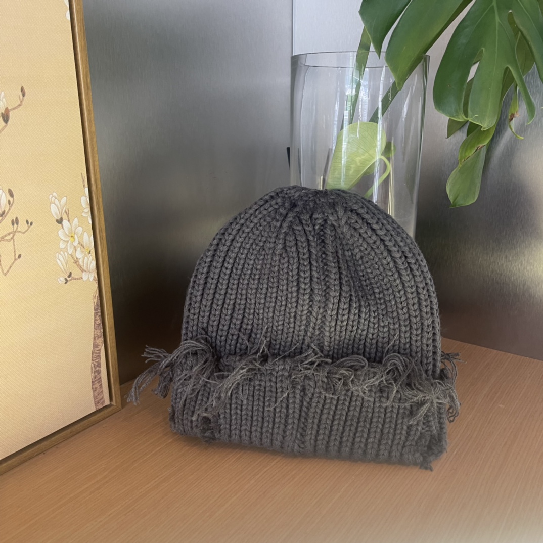  Moncler蒙口，秋冬粗线破线毛线帽，针织帽作为冬季穿搭必备