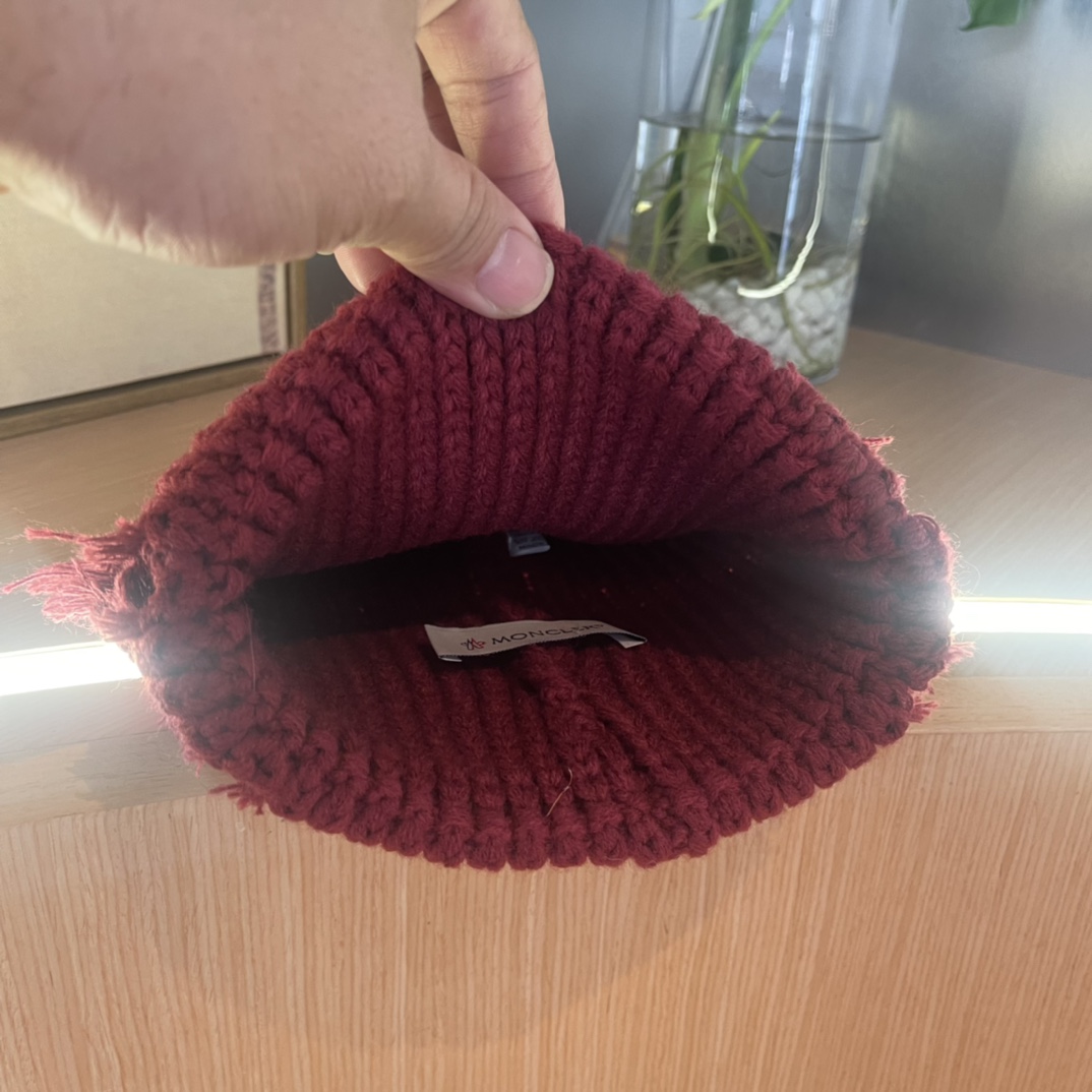  Moncler蒙口，秋冬粗线破线毛线帽，针织帽作为冬季穿搭必备