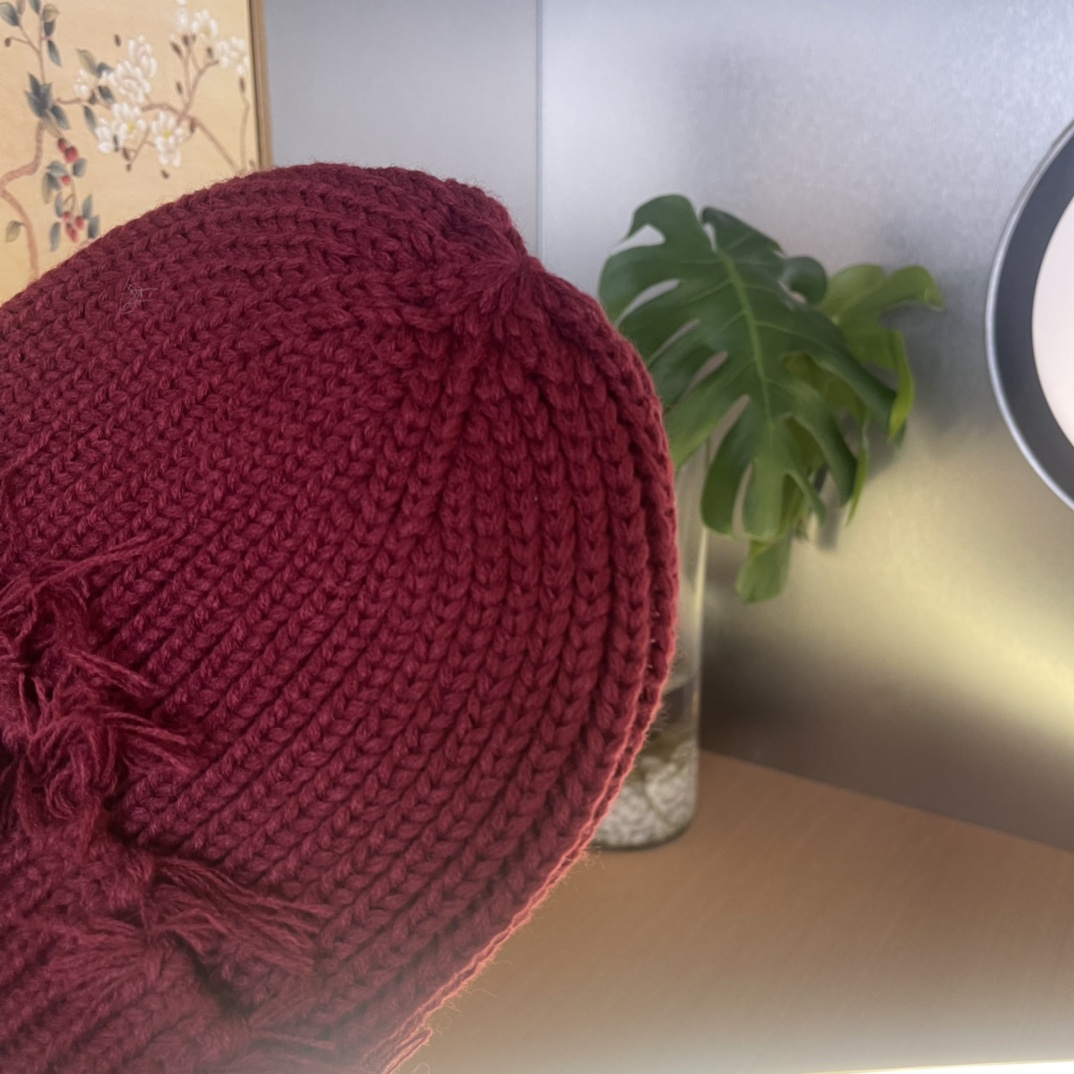  Moncler蒙口，秋冬粗线破线毛线帽，针织帽作为冬季穿搭必备