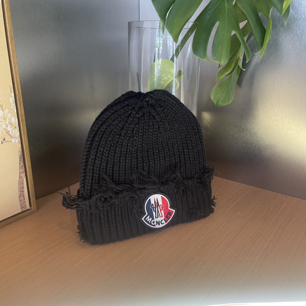  Moncler蒙口，秋冬粗线破线毛线帽，针织帽作为冬季穿搭必备