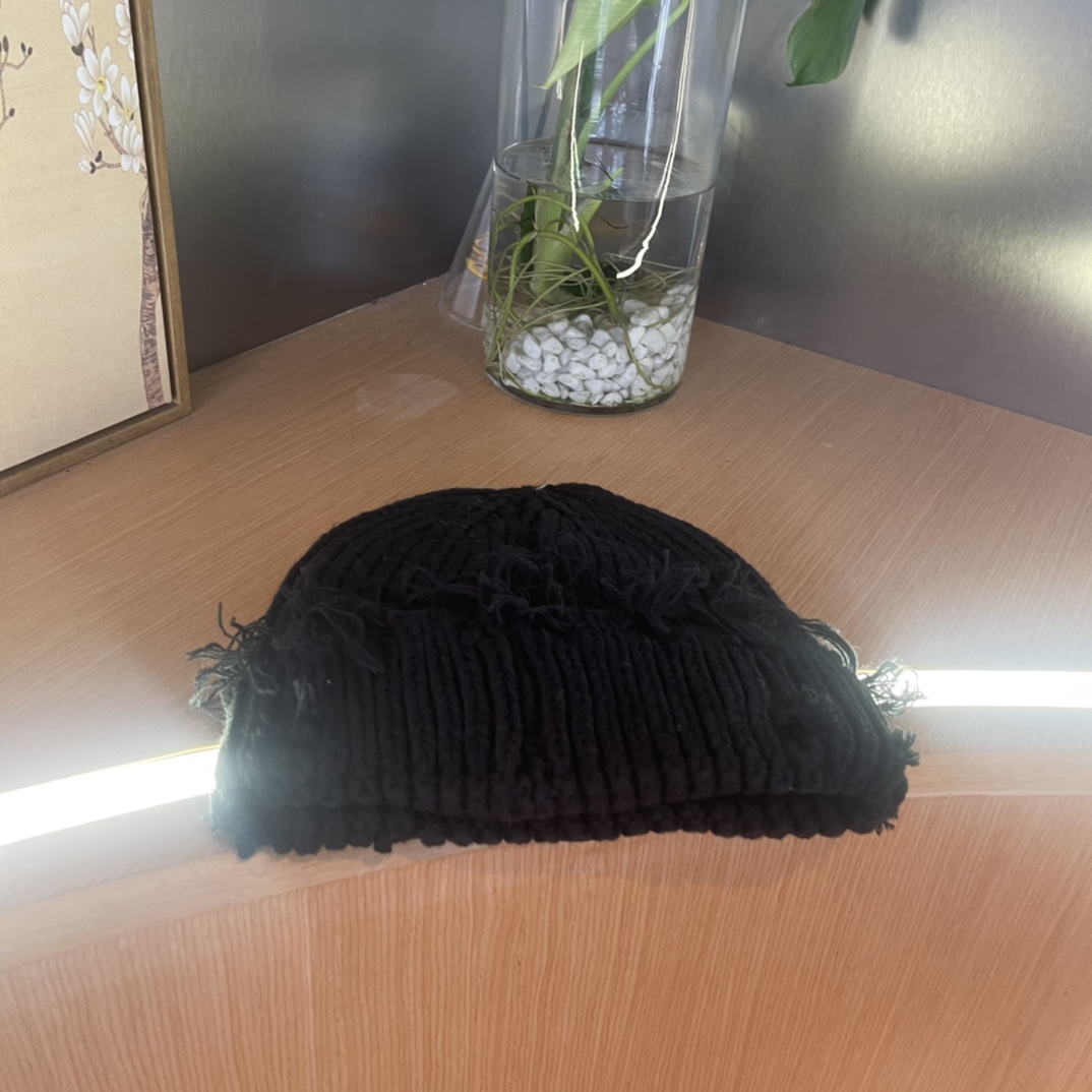  Moncler蒙口，秋冬粗线破线毛线帽，针织帽作为冬季穿搭必备