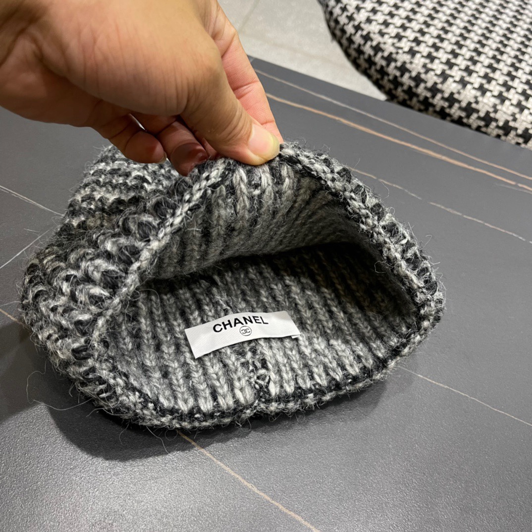 🆕Chanel香奈儿2025秋冬网红毛线帽，手感超柔软舒适的针织线帽，弹性极佳！
