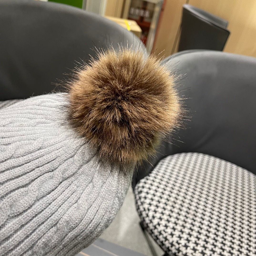 Chanel香奈儿针织毛线帽护耳保暖帽