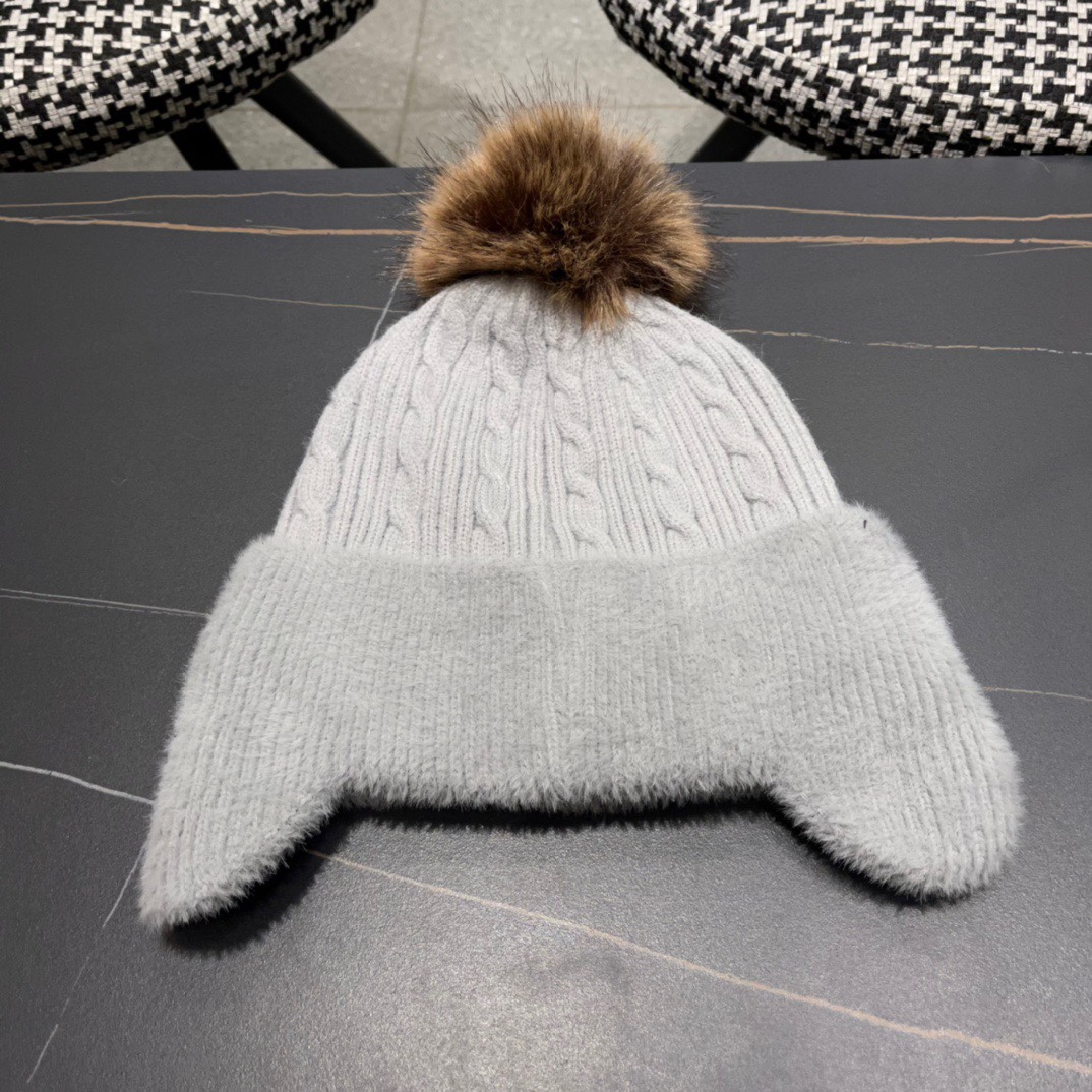 Chanel香奈儿针织毛线帽护耳保暖帽