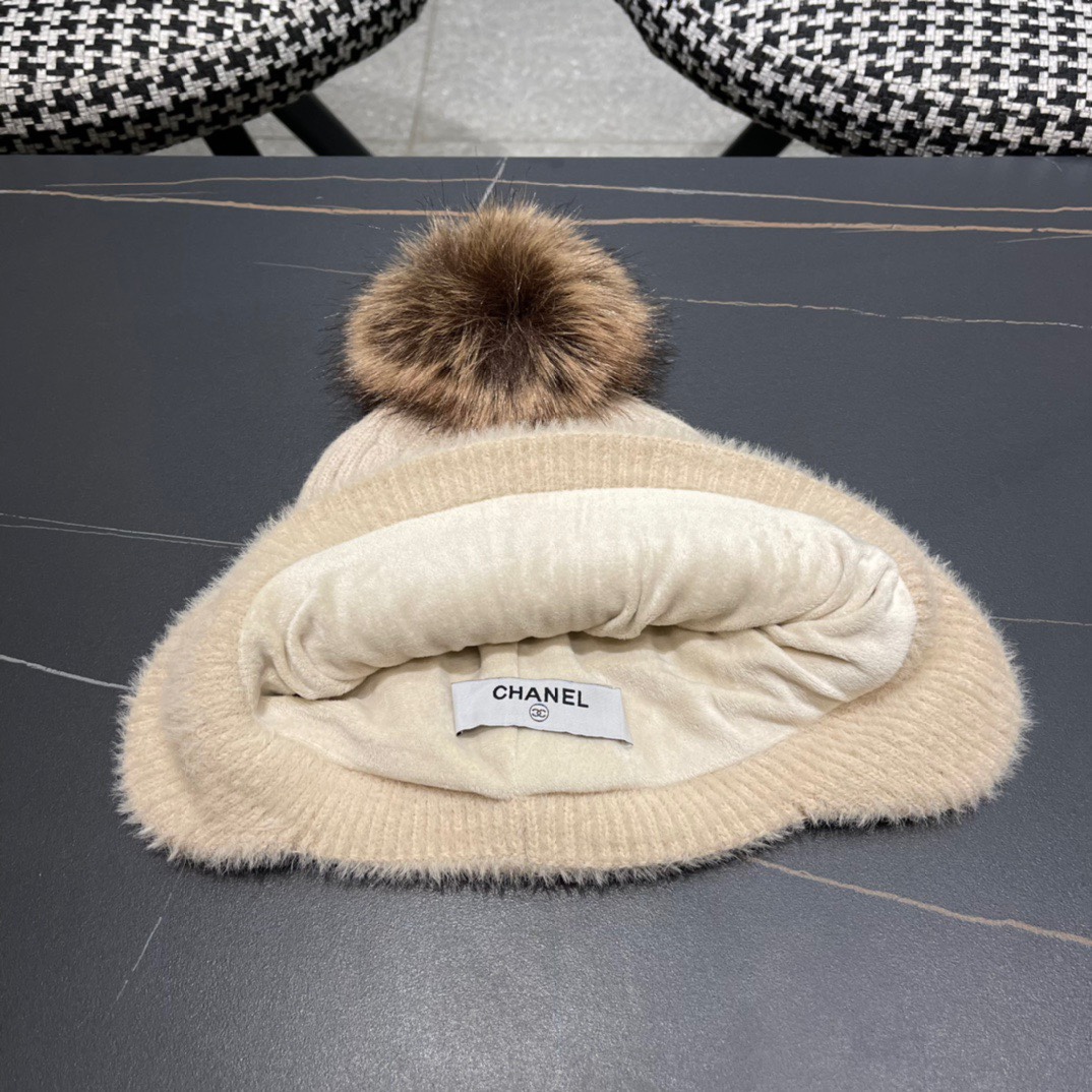Chanel香奈儿针织毛线帽护耳保暖帽