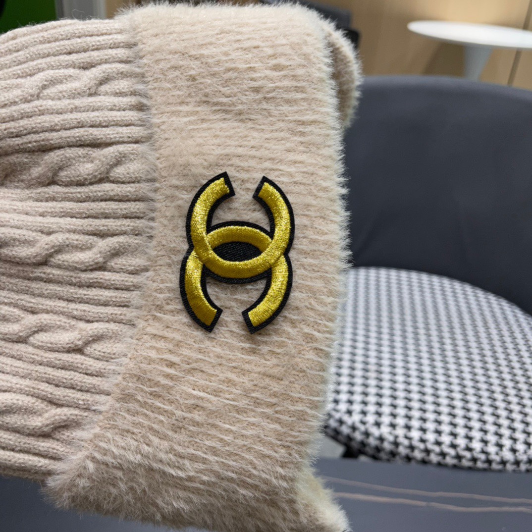 Chanel香奈儿针织毛线帽护耳保暖帽