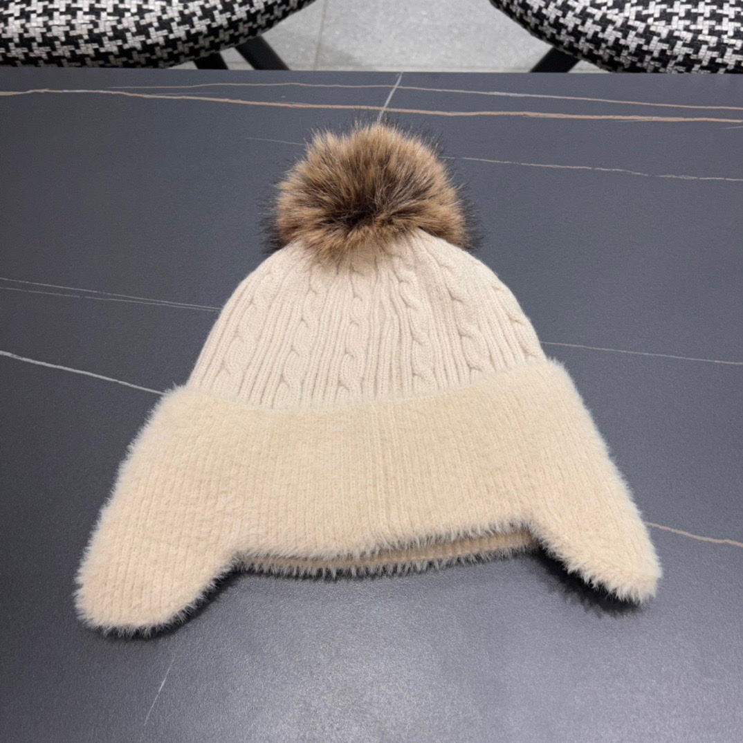 Chanel香奈儿针织毛线帽护耳保暖帽