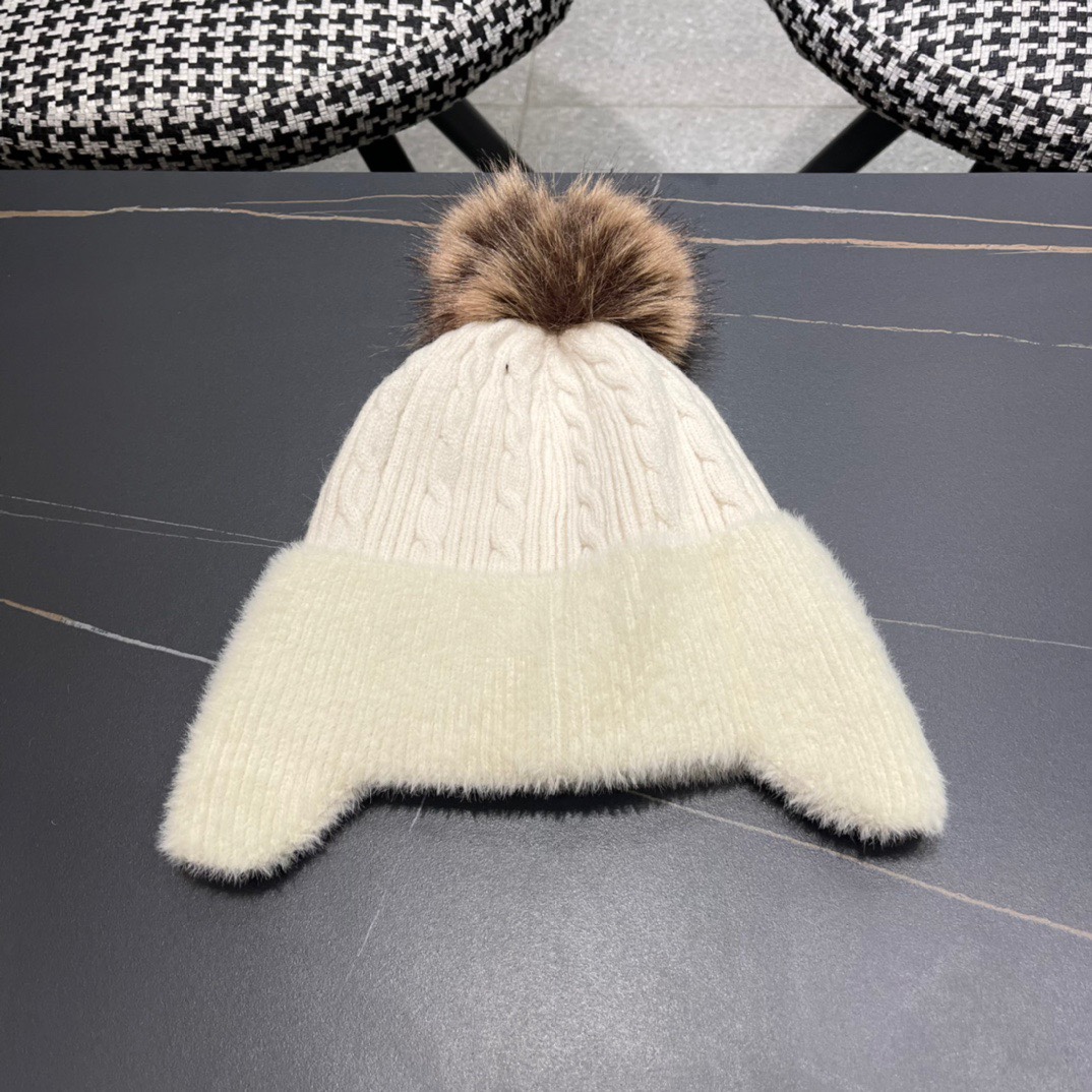 Chanel香奈儿针织毛线帽护耳保暖帽