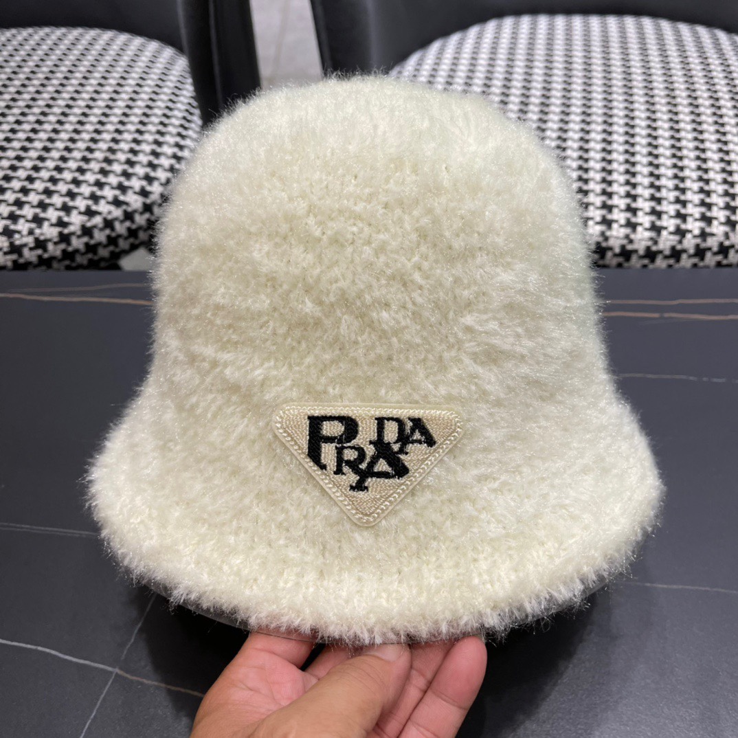 Prada普拉达帽檐针织渔夫帽女秋冬毛绒保暖百搭水桶帽韩版休闲气质盆帽潮