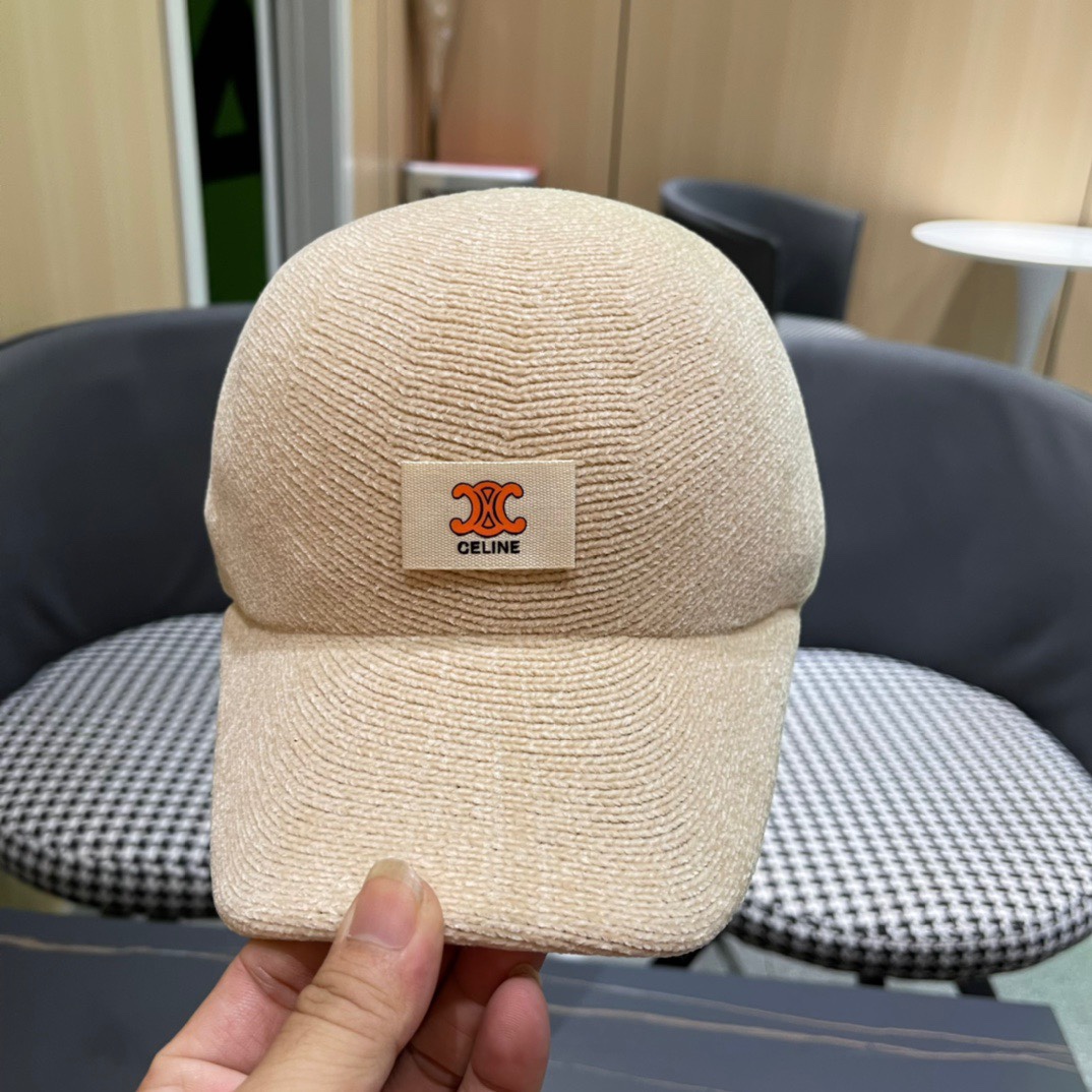 CELINE 赛琳ss新款早秋毛毛棒球帽🧢帽型完全按照定做。凯旋门图案章仔区别市面版本，