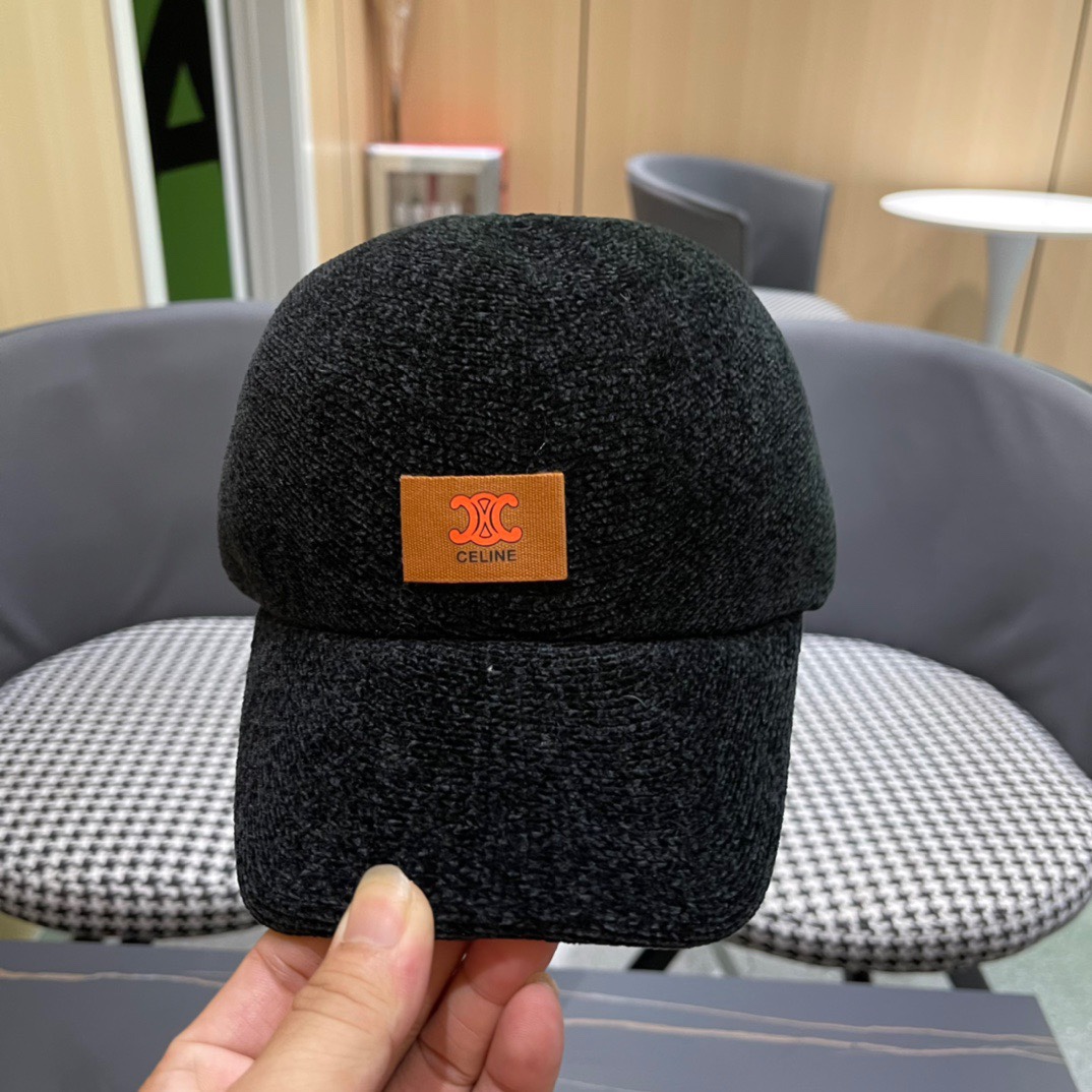 CELINE 赛琳ss新款早秋毛毛棒球帽🧢帽型完全按照定做。凯旋门图案章仔区别市面版本，