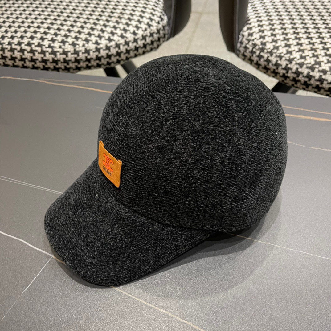 CELINE 赛琳ss新款早秋毛毛棒球帽🧢帽型完全按照定做。凯旋门图案章仔区别市面版本，
