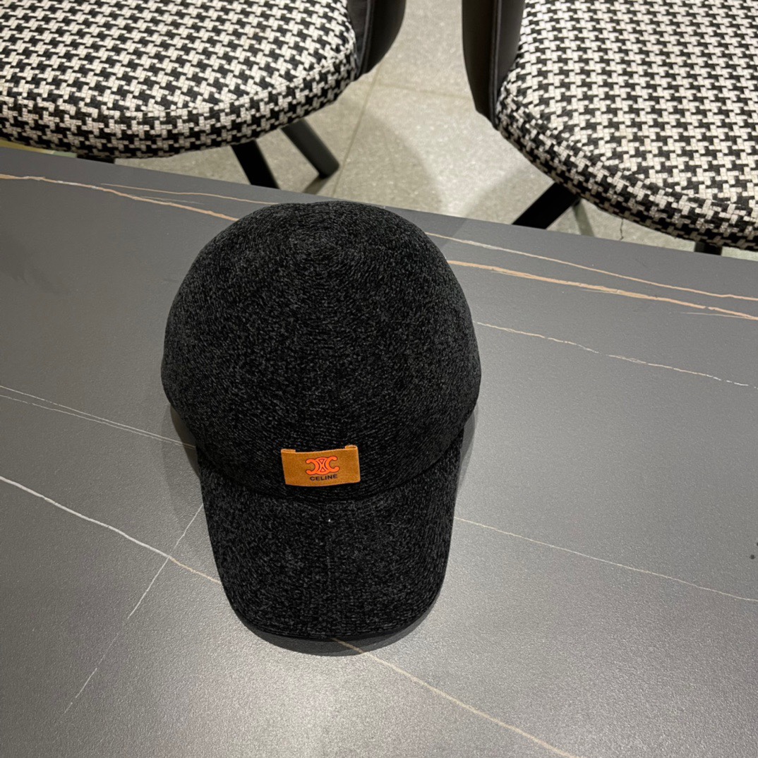 CELINE 赛琳ss新款早秋毛毛棒球帽🧢帽型完全按照定做。凯旋门图案章仔区别市面版本，