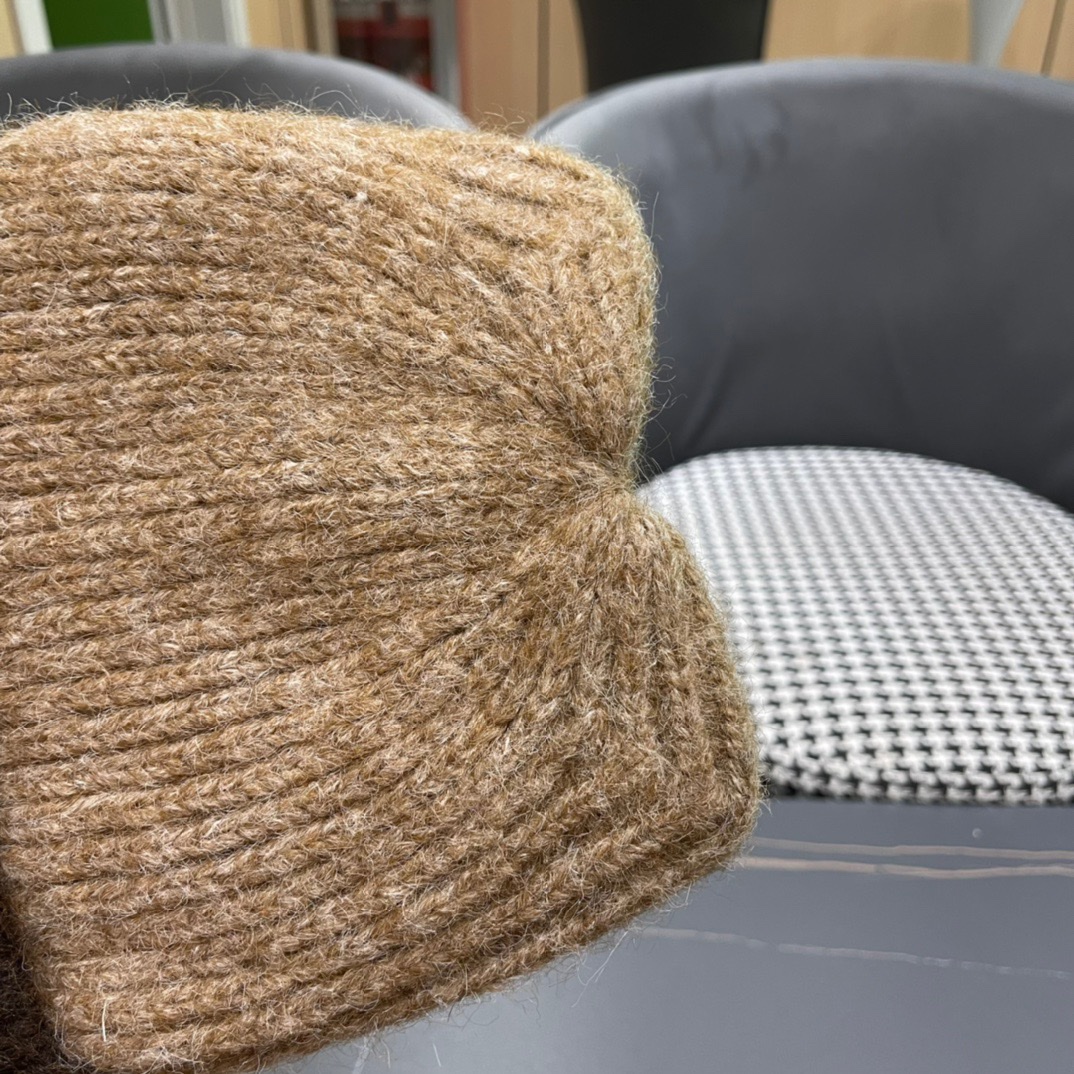 蒙口MONCLER 2024新款小猫🐱针织毛线保暖帽护耳