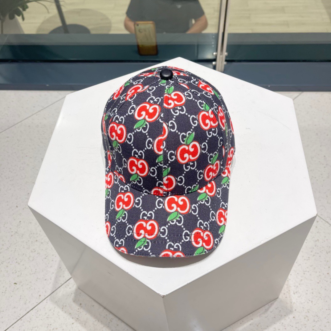 NO:216035,Gucci's new original single baseball cap is exquisite, pure and stylish, very cool and fashionable, the counter is out of stock, the quality is excellent, the fisherman's hat baseball cap knit hat, hat, gucci, espadrilles, hats19860909古奇Gucci 新款原单棒球帽精致純也格调很有感觉,很酷很时尚,专柜断货热门,质量超赞帽子渔夫帽棒球帽针织帽,帽子,gucci,espadrilles,hats,hat