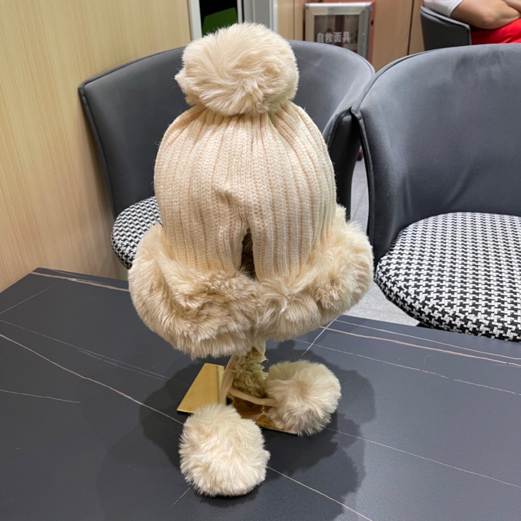 MONCLER蒙口🎩2024冬新款鹿角可爱毛球加绒针织护耳帽女洋气冬季防寒保暖加厚雷锋帽