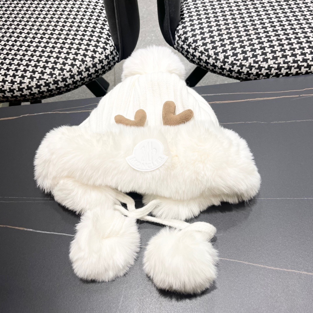 MONCLER蒙口🎩2024冬新款鹿角可爱毛球加绒针织护耳帽女洋气冬季防寒保暖加厚雷锋帽