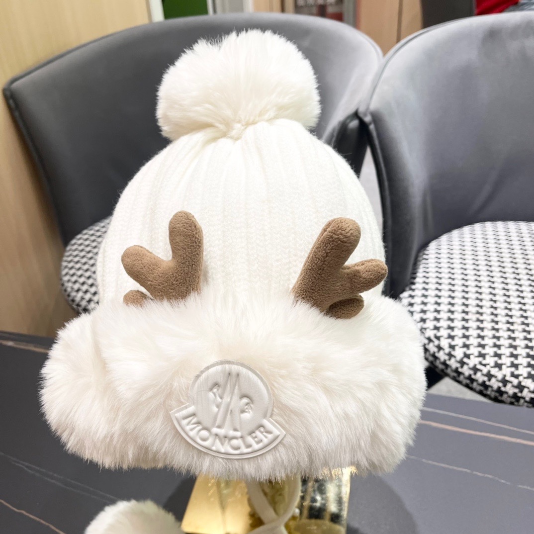 MONCLER蒙口🎩2024冬新款鹿角可爱毛球加绒针织护耳帽女洋气冬季防寒保暖加厚雷锋帽