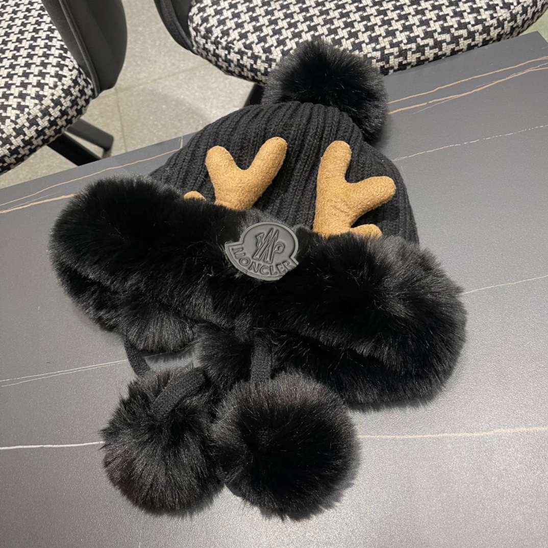 MONCLER蒙口🎩2024冬新款鹿角可爱毛球加绒针织护耳帽女洋气冬季防寒保暖加厚雷锋帽