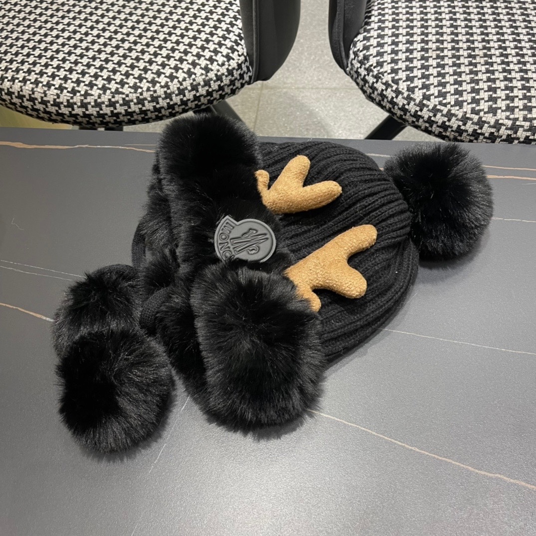 MONCLER蒙口🎩2024冬新款鹿角可爱毛球加绒针织护耳帽女洋气冬季防寒保暖加厚雷锋帽