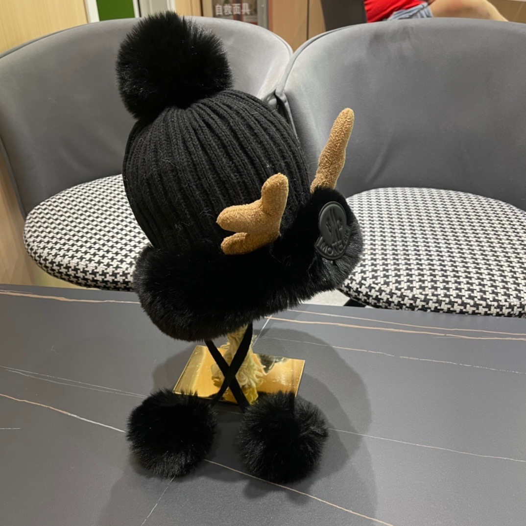 MONCLER蒙口🎩2024冬新款鹿角可爱毛球加绒针织护耳帽女洋气冬季防寒保暖加厚雷锋帽