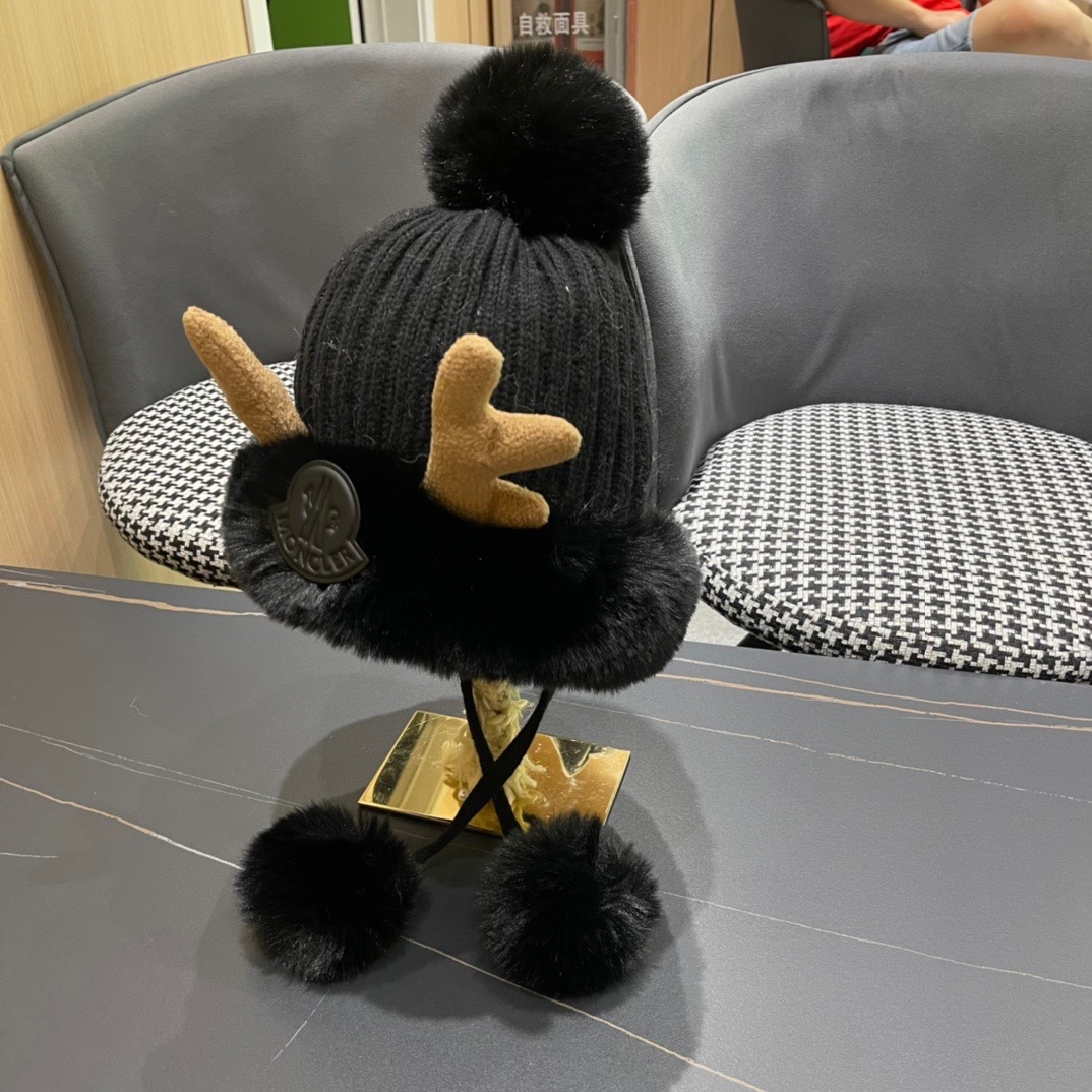 MONCLER蒙口🎩2024冬新款鹿角可爱毛球加绒针织护耳帽女洋气冬季防寒保暖加厚雷锋帽
