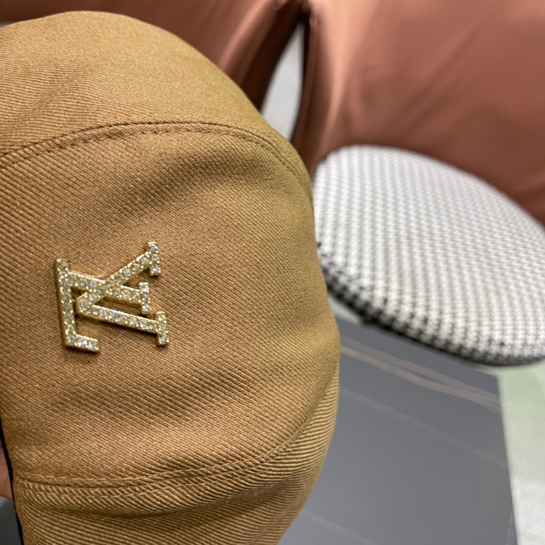 上新！路易威登 LouisVuitton新款八角帽女款春夏贝雷帽