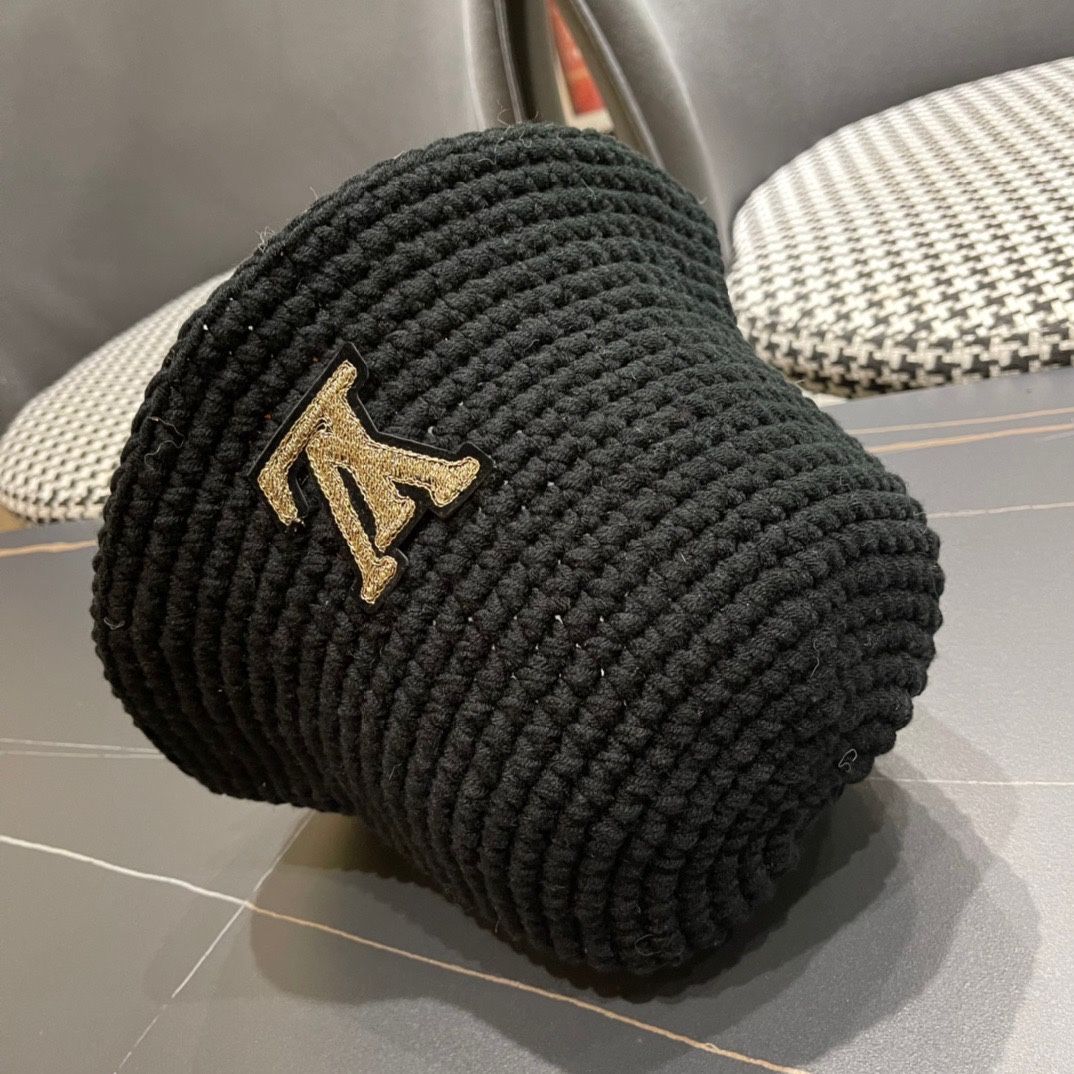 LV 路易威登 2024秋冬新款针织毛线帽，手抓渔夫帽，黑 卡米三色