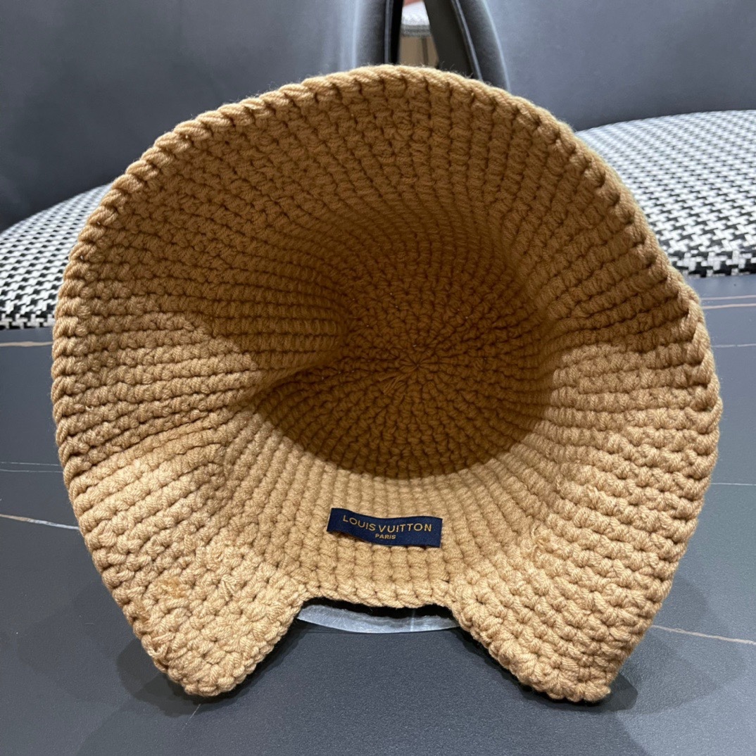 LV 路易威登 2024秋冬新款针织毛线帽，手抓渔夫帽，黑 卡米三色