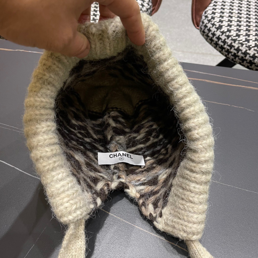 Chanel香奈儿秋冬复古百搭保暖费尔岛风针织羊🐏毛大头围弹力情侣护耳毛线帽帽子