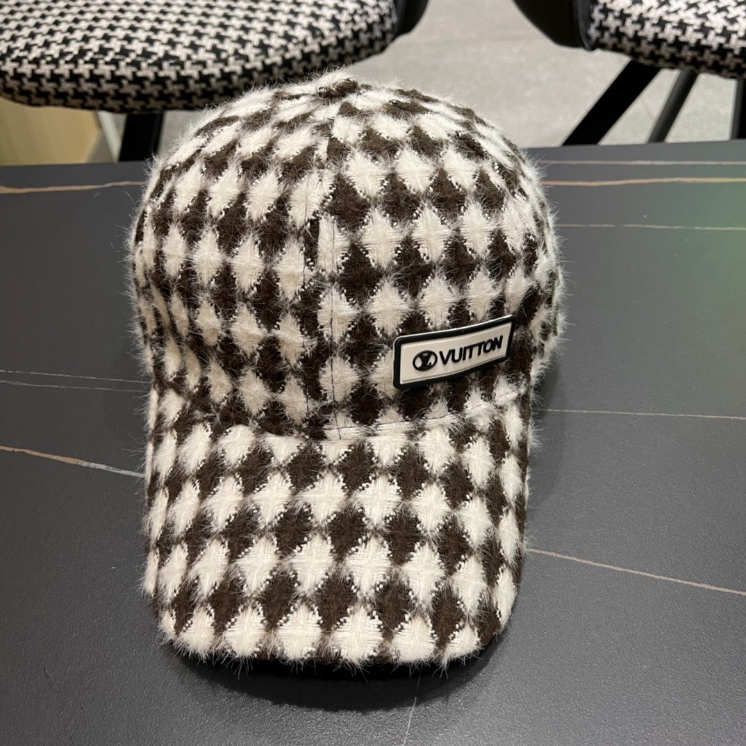 NO:216185,LV Louis Vuitton classic baseball hat, all-match items look great, excellent quality hat, fisherman hat, baseball hat, knit hat, hat, louis vuitton, louis vuitton, espadrilles, hats19860909LV路易威登经典棒球帽 百搭单品随便搭配都很好看 质量超赞帽子渔夫帽棒球帽针织帽,帽子,louis vuitton,louis vuitton,espadrilles,hats,hat