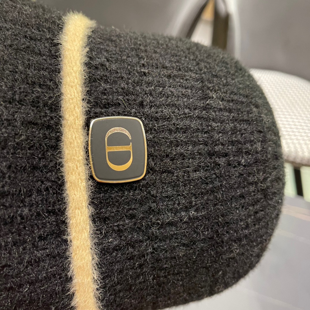 迪奥DIOR简约针织渔夫帽子2024女秋冬毛绒水桶帽混羊毛帽潮