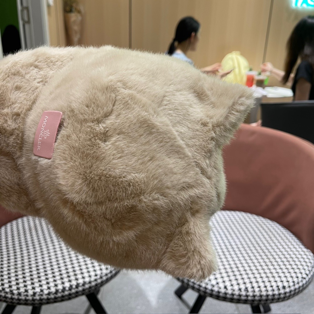 【蒙囗MONCLER】小可爱经典款，百分之70羊毛，男女同款，加厚更保暖，时尚流行🌸质感一流，秋冬保暖最