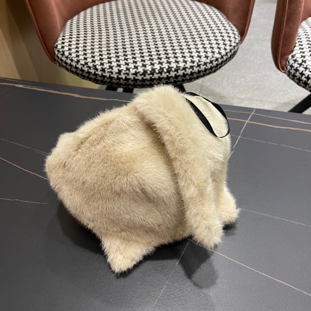 【蒙囗MONCLER】小可爱经典款，百分之70羊毛，男女同款，加厚更保暖，时尚流行🌸质感一流，秋冬保暖最