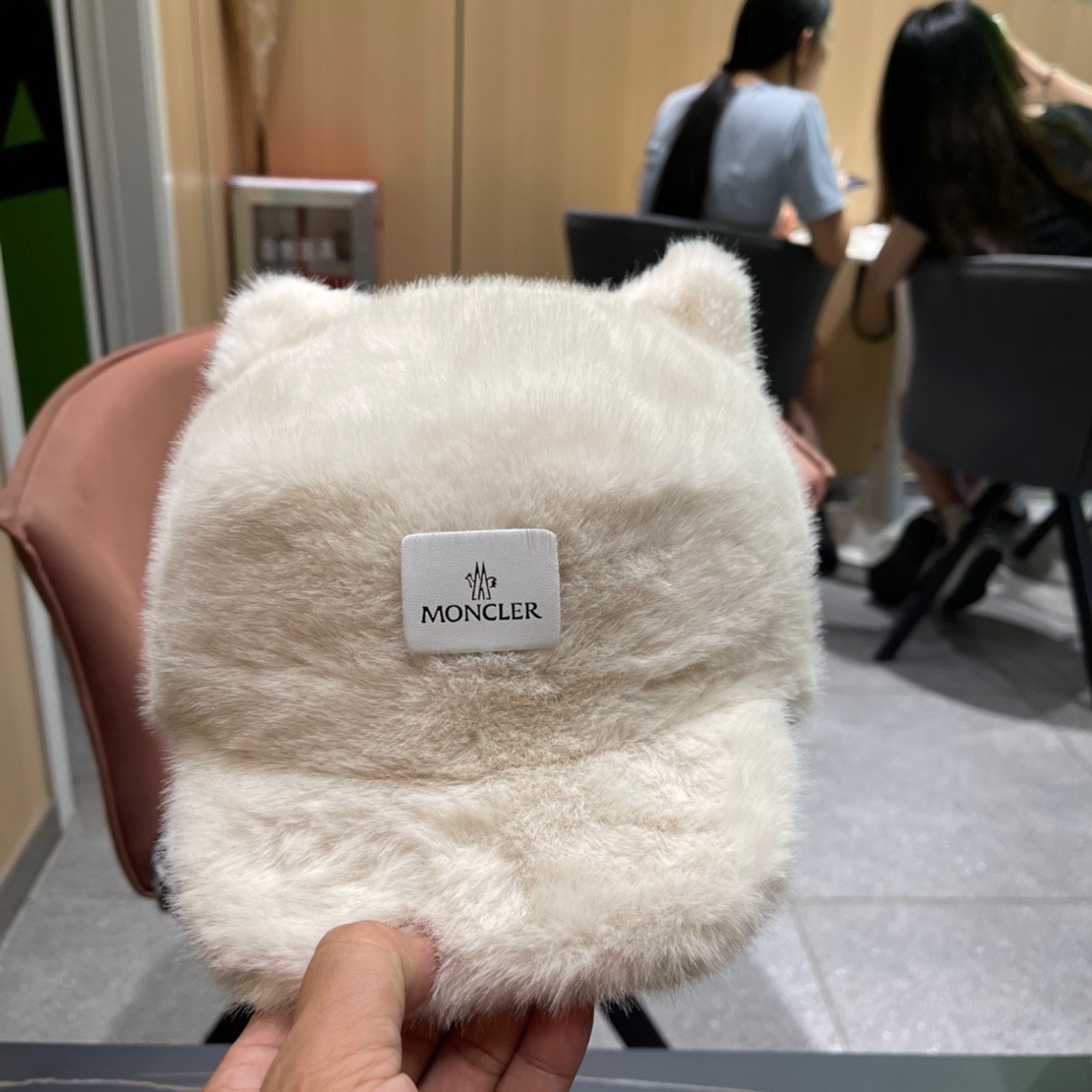 【蒙囗MONCLER】小可爱经典款，百分之70羊毛，男女同款，加厚更保暖，时尚流行🌸质感一流，秋冬保暖最