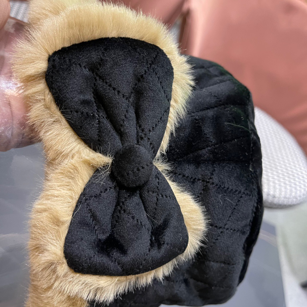 路易威登LouisVuitton2024冬款可爱蝴蝶结渔夫盆帽冬季保暖韩版百搭潮牌
