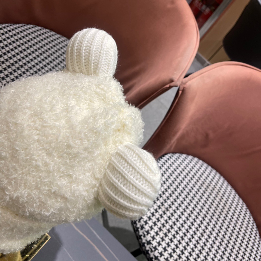 moncler蒙口新款冬小熊帽子冬季户外防寒保暖护耳包头帽显脸小绑带雷针帽