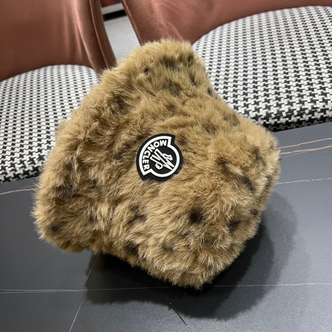 （蒙囗MONCLER】2024秋冬款毛绒绒保暖甜美可爱毛绒渔夫