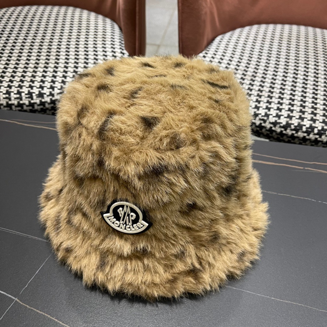 （蒙囗MONCLER】2024秋冬款毛绒绒保暖甜美可爱毛绒渔夫